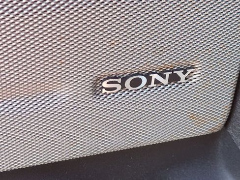 Used 2012 Ford F150 Raptor w/ Raptor Luxury Pkg image 31