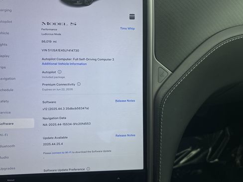 Used 2020 Tesla Model S Performance image 29