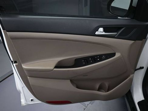 Used 2021 Hyundai Tucson Sport FWD image 28
