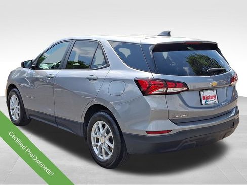 Used 2024 Chevrolet Equinox LS w/ LS Convenience Package FWD image 4