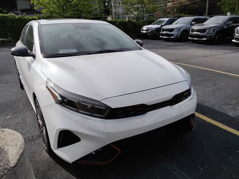 Used 2023 Kia Forte GT w/ GT2 Package FWD image 3