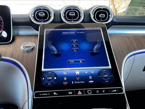 Certified 2024 Mercedes-Benz CLE 300 4MATIC Coupe image 34