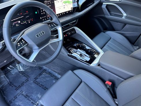 New 2025 Audi Q5 Premium Plus image 7