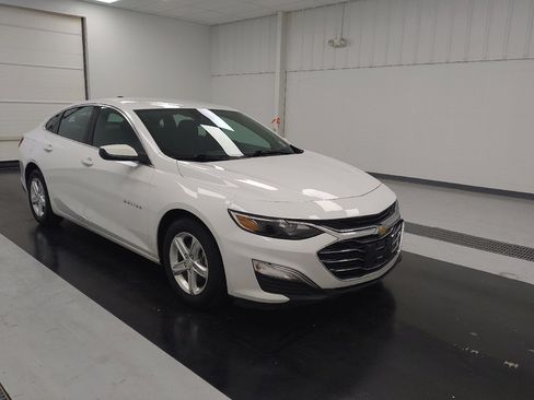 Used 2022 Chevrolet Malibu LS w/ Driver Confidence Package II FWD image 13