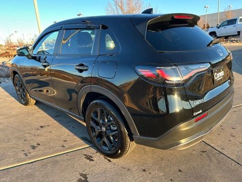 Used 2025 Honda HR-V Sport image 4
