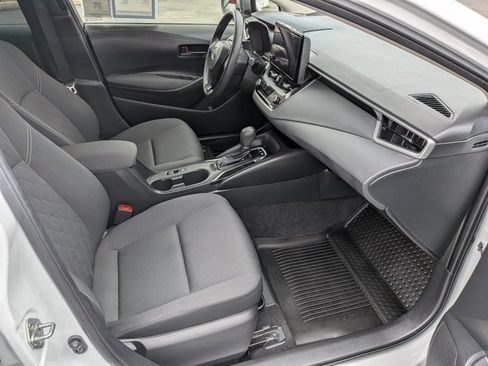 Used 2025 Toyota Corolla LE w/ Convenience Package FWD image 5