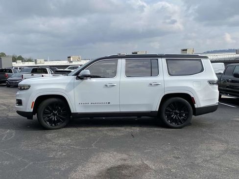 Used 2022 Jeep Grand Wagoneer Series III image 7