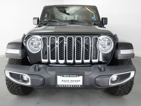 Used 2021 Jeep Gladiator Overland w/ Popular Equipment Package AWD/4WD image 2