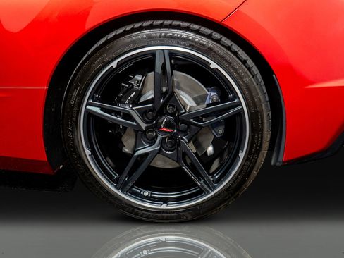 Used 2021 Chevrolet Corvette Stingray Convertible w/ Battery Protection Package image 19