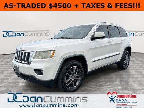 Used 2011 Jeep Grand Cherokee Laredo image 1