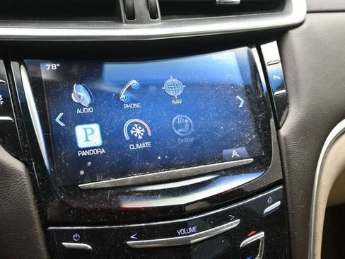 Used 2013 Cadillac XTS FWD image 17