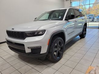 New 2025 Jeep Grand Cherokee L Limited w/ Black Appearance Package AWD/4WD video 2