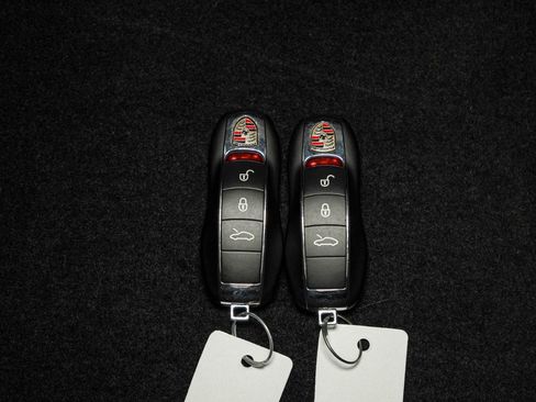 Used 2019 Porsche 911 GT3 RS RWD image 54