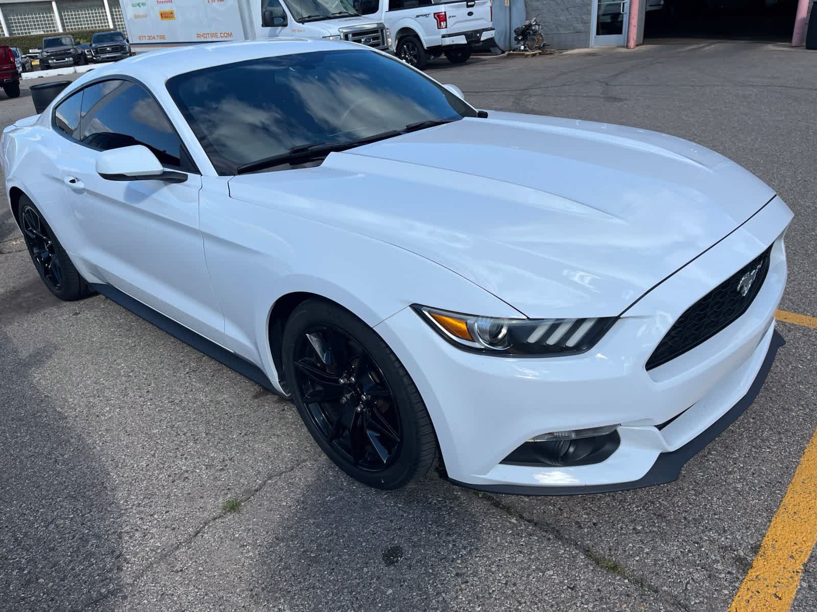 Used 2015 Ford Mustang Premium RWD image 19