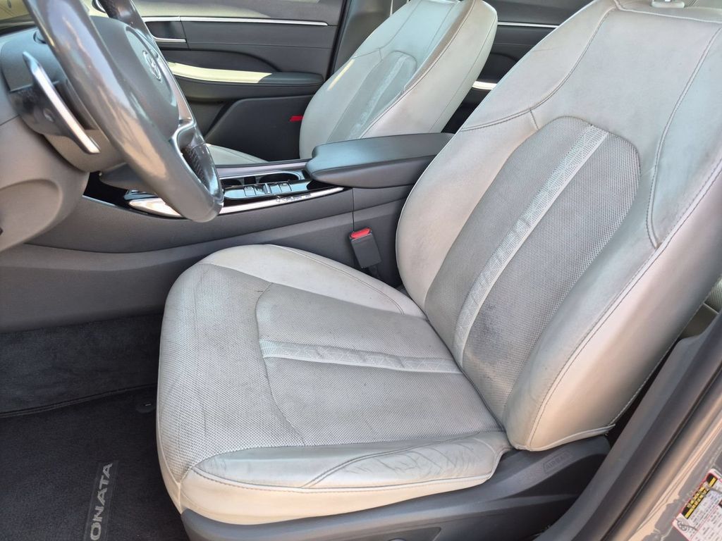 Used 2020 Hyundai Sonata Limited w/ Cargo Package FWD image 12