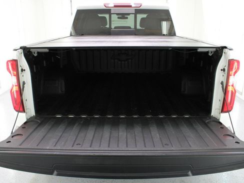 Used 2020 Chevrolet Silverado 1500 RST AWD/4WD image 27