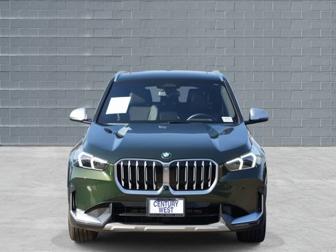 Used 2024 BMW X1 xDrive28i w/ Premium Package image 2