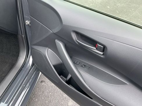 Used 2023 Toyota Corolla LE image 23