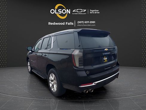 Used 2025 Chevrolet Tahoe Premier AWD/4WD image 3