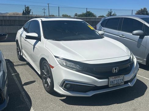 Used 2019 Honda Civic EX image 2