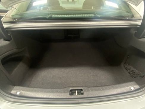Used 2025 Volvo S90 B6 Plus AWD/4WD image 9
