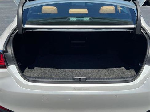 Certified 2024 Lexus ES 300h w/ Technology Package FWD image 18