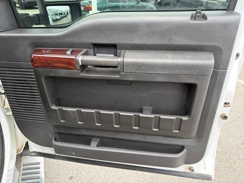 Used 2010 Ford F250 Lariat AWD/4WD image 23