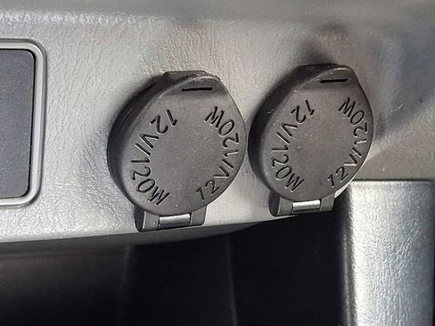 Used 2015 Toyota Tacoma 4x4 Access Cab V6 w/ SR5 Package image 23