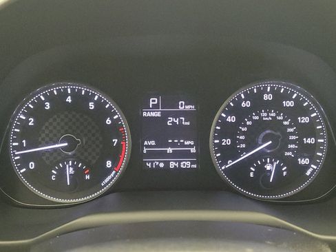 Used 2019 Hyundai Elantra SE image 23