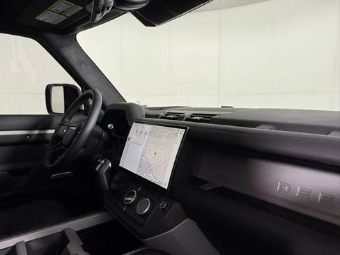 New 2026 Land Rover Defender 110 X AWD/4WD image 32