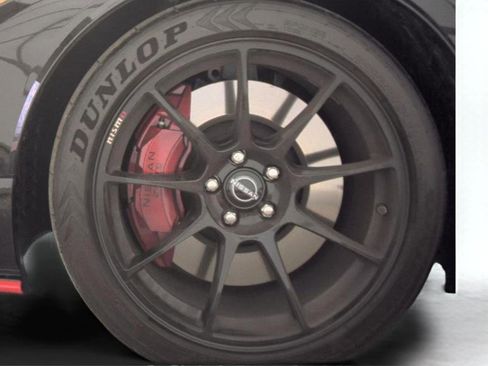 Used 2024 Nissan Z NISMO w/ Floor Mat Package RWD image 10