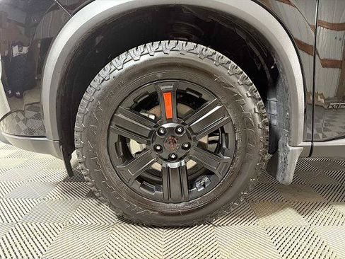 Certified 2025 Nissan Rogue SV AWD/4WD image 26