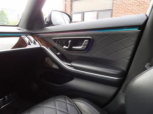 Used 2021 Mercedes-Benz S 580 4MATIC Sedan image 16