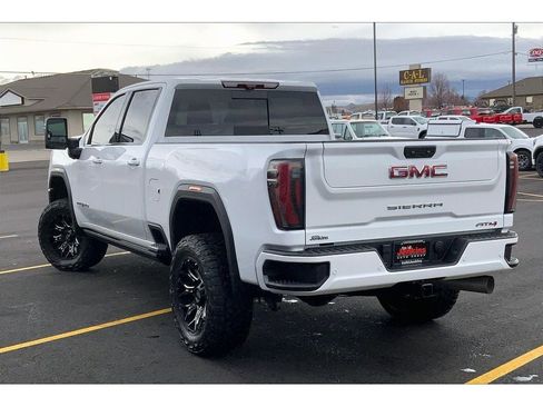 Used 2024 GMC Sierra 2500 AT4 w/ AT4 Premium Plus Package image 13