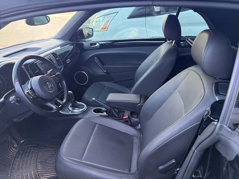Used 2018 Volkswagen Beetle 2.0T S image 28
