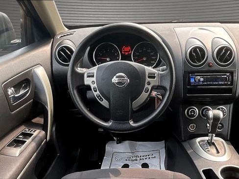Used 2010 Nissan Rogue S Krom Edition AWD/4WD image 8