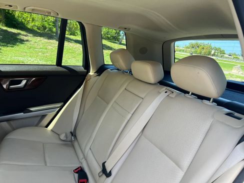 Used 2015 Mercedes-Benz GLK 350 2WD image 22