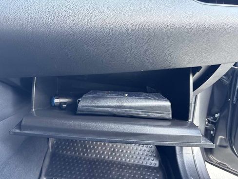 Used 2019 Toyota C-HR Limited image 20