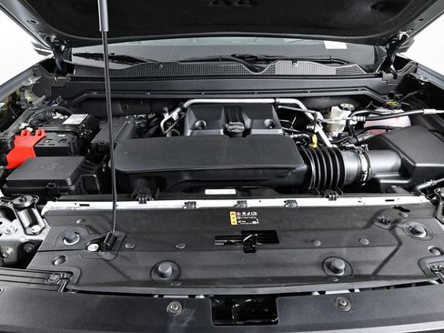 New 2025 GMC Canyon AT4 w/ Nightfall Edition image 32