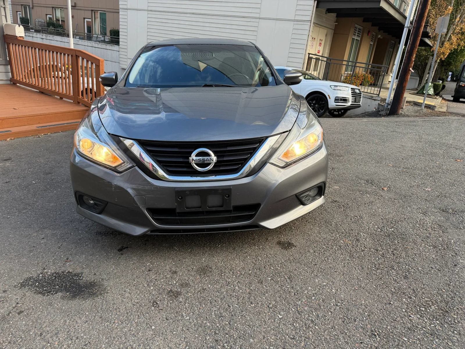 Used 2016 Nissan Altima 2.5 SV w/ Convenience Package FWD image 4