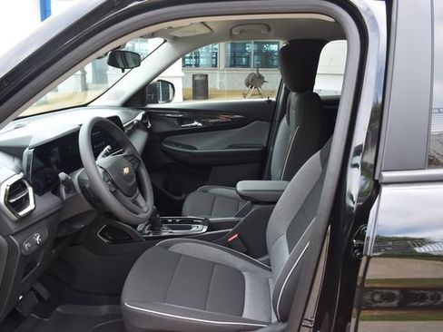 New 2026 Chevrolet TrailBlazer LT FWD image 14