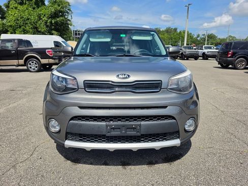 Used 2017 Kia Soul + FWD image 11