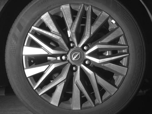 Used 2025 Nissan Altima 2.5 SV FWD image 13