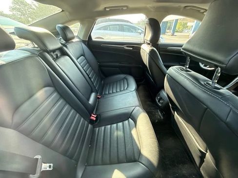 Used 2017 Ford Fusion Energi SE FWD image 14