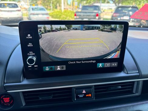 Certified 2025 Honda Pilot Black Edition image 36
