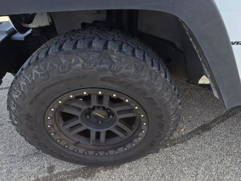 Used 2013 Jeep Wrangler Sport image 22