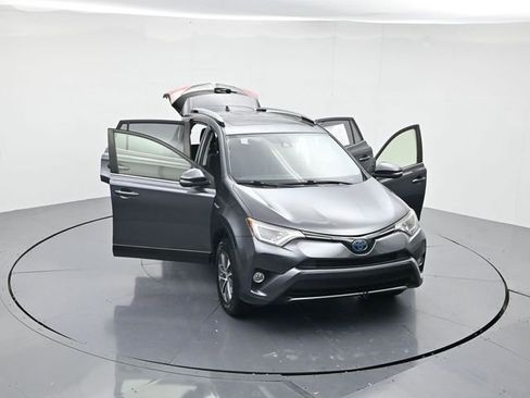 Used 2018 Toyota RAV4 XLE image 48