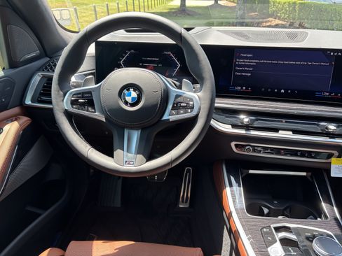 New 2026 BMW X5 xDrive40i w/ M Sport Package AWD/4WD image 19