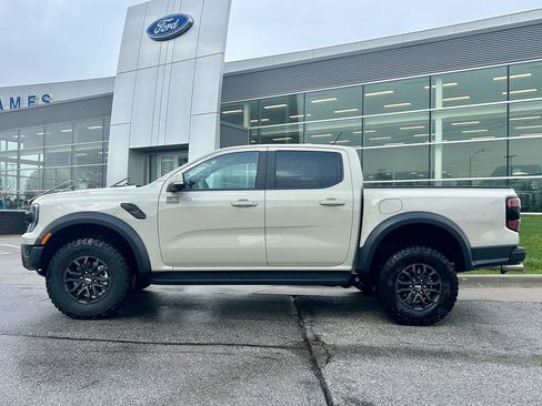 Used 2025 Ford Ranger Raptor image 3