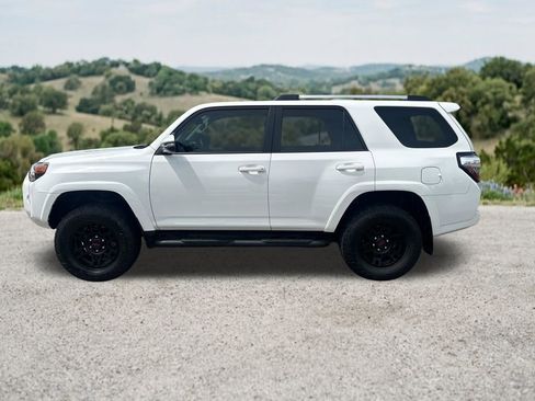 Used 2023 Toyota 4Runner SR5 Premium w/ Moonroof Package RWD image 5
